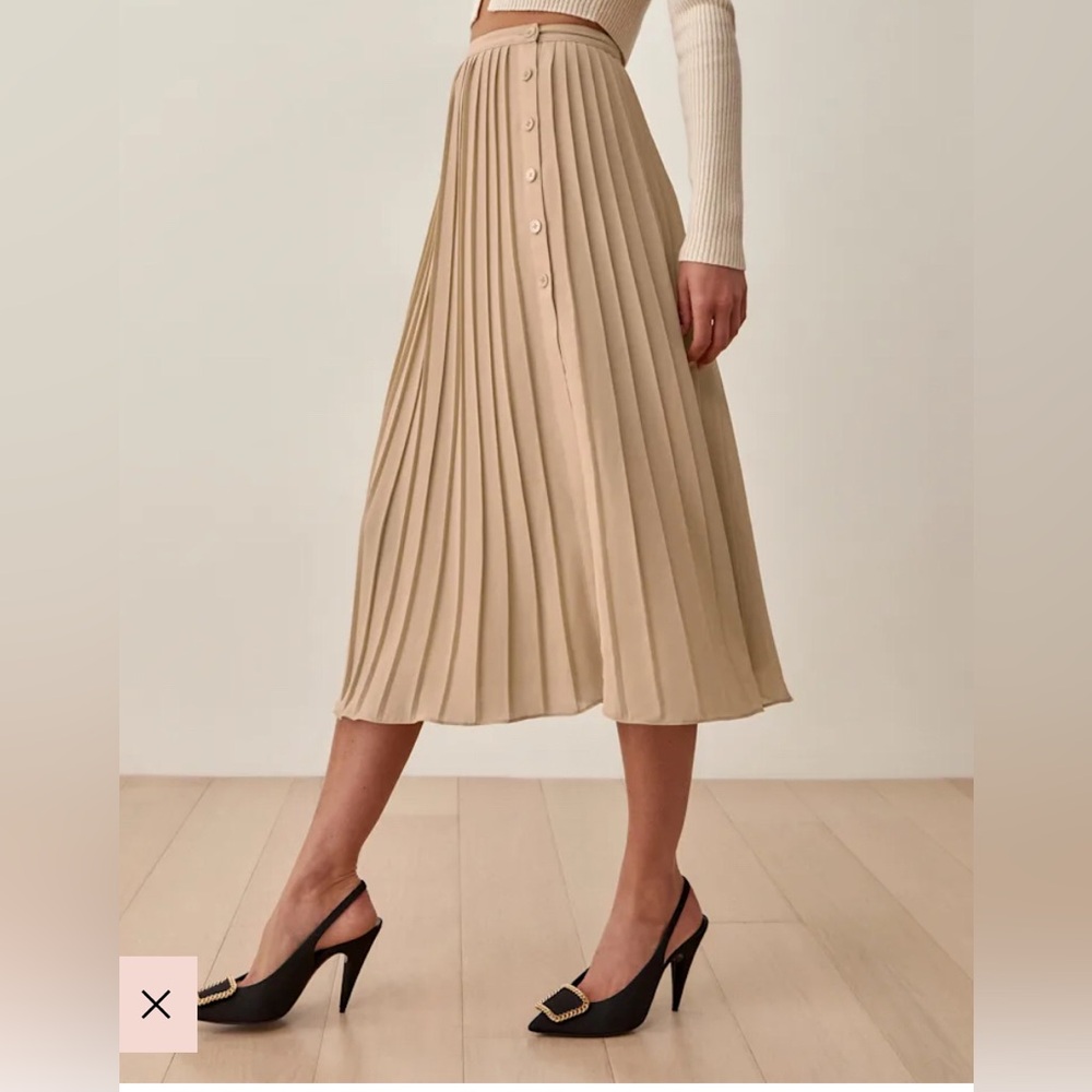 Elegant Reformation Verona Skirt Buff. Side buttons, pleated, sexy slit Timeless - Picture 8 of 10